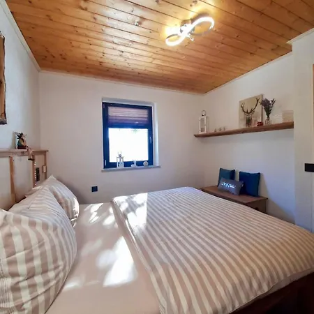 Holiday home Am Wald Gelegenes Wolf Mit Kamin By Interhome Bad Elster